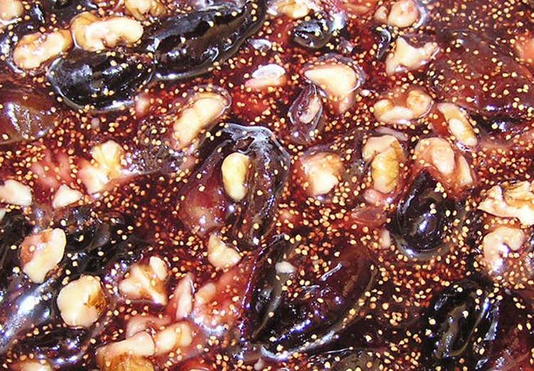 Doce de figo com nozes